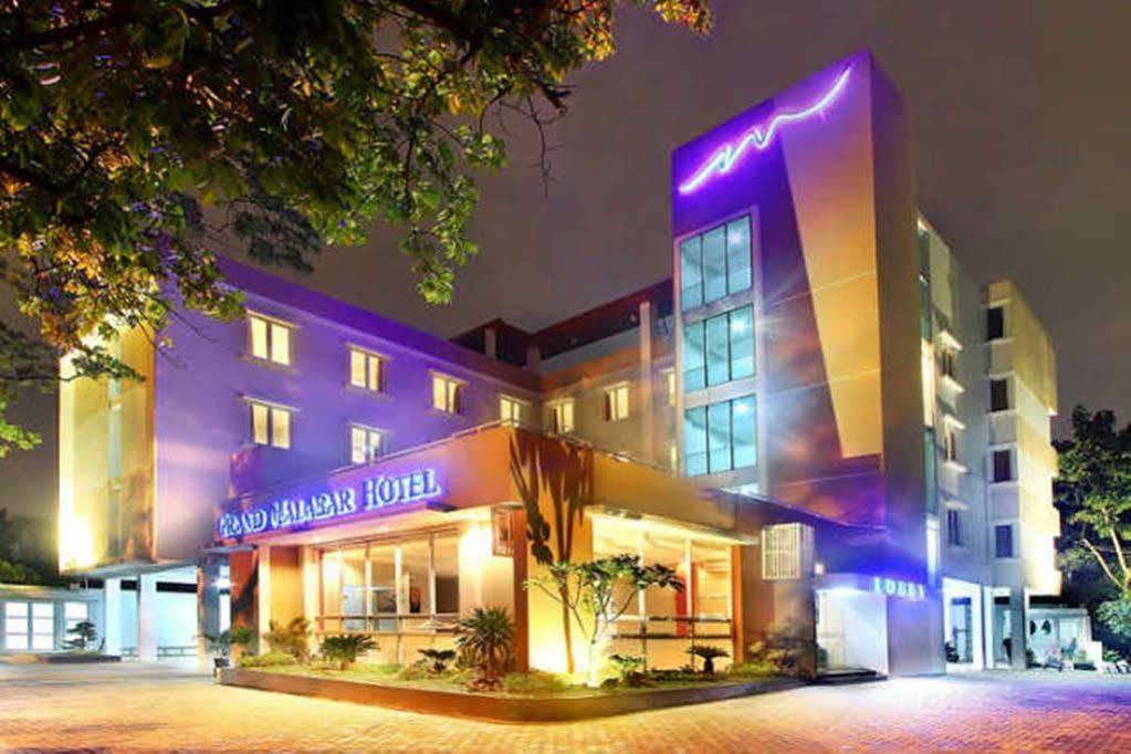 Lj Hotel Bandung Exterior photo