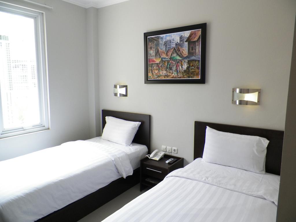 Lj Hotel Bandung Room photo
