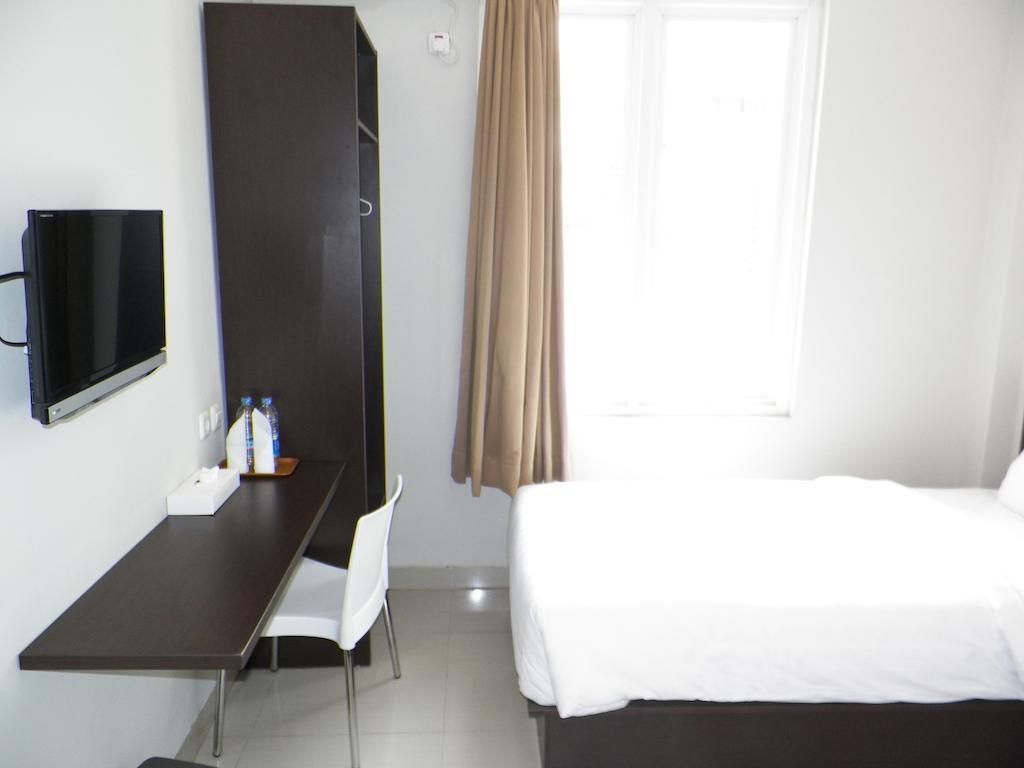 Lj Hotel Bandung Room photo