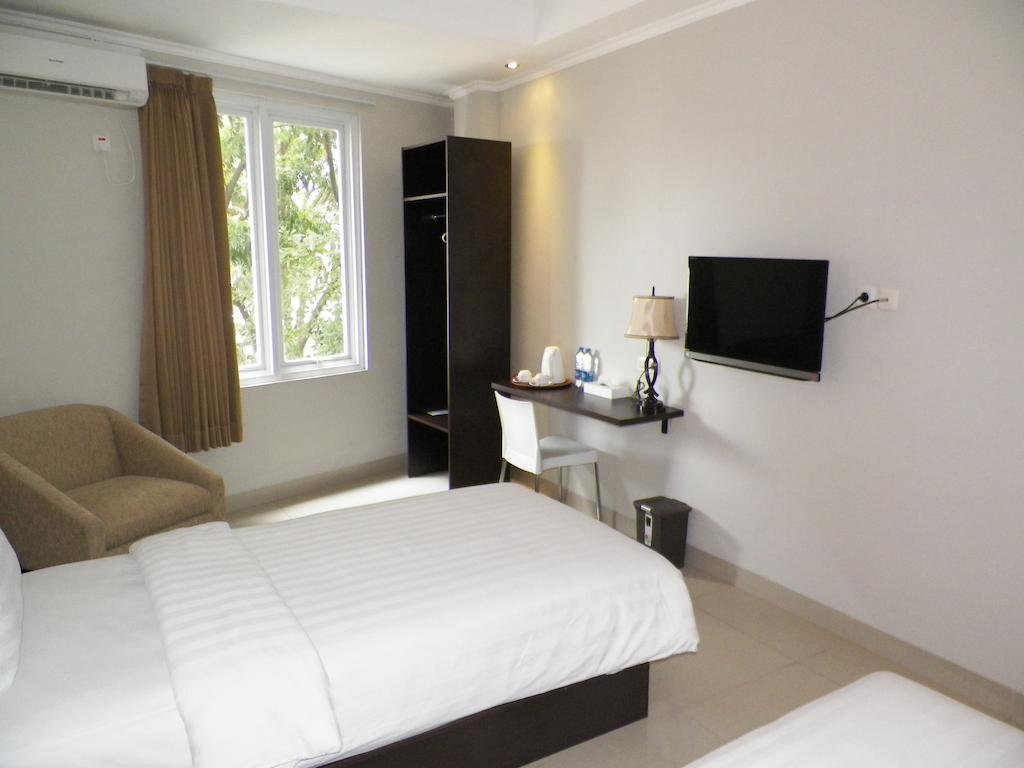 Lj Hotel Bandung Room photo