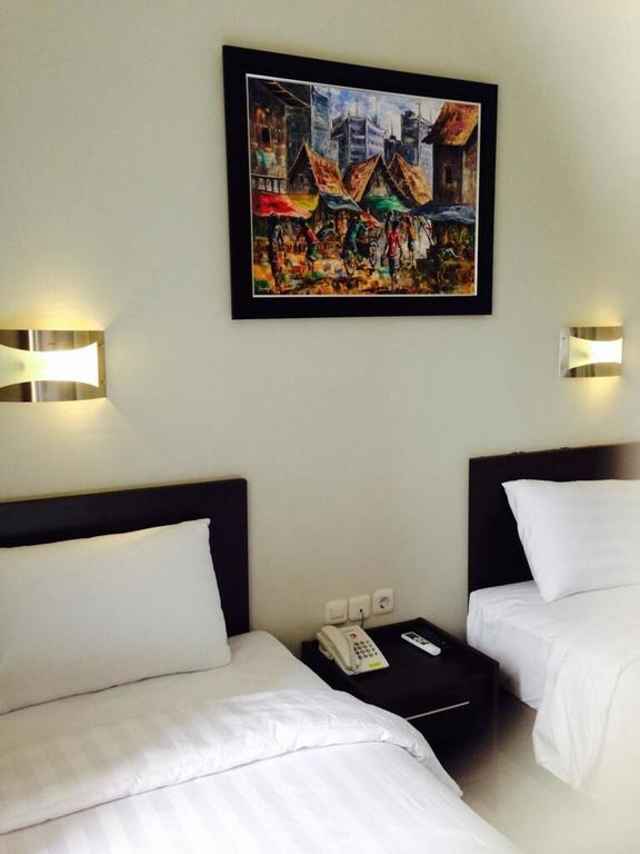 Lj Hotel Bandung Room photo