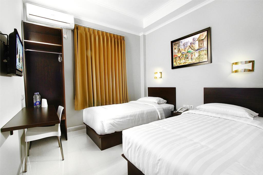 Lj Hotel Bandung Room photo